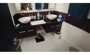 Se vende penthouse de 178 M2 en 700 mill en La Mesa Cund, COL.