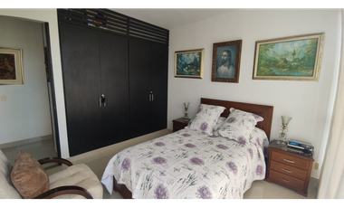 Se vende penthouse de 178 M2 en 700 mill en La Mesa Cund, COL.