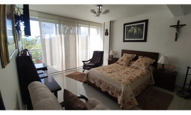 Se vende penthouse de 178 M2 en 700 mill en La Mesa Cund, COL.