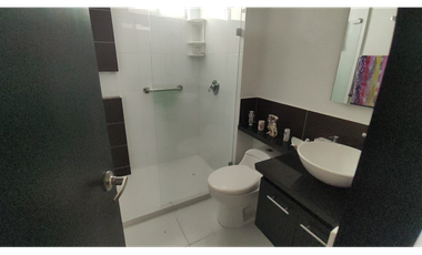 Se vende penthouse de 178 M2 en 700 mill en La Mesa Cund, COL.