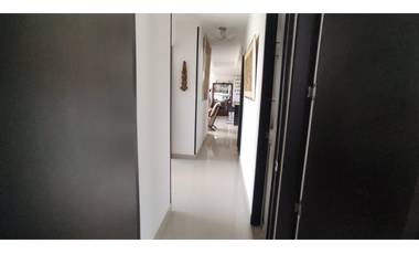 Se vende penthouse de 178 M2 en 700 mill en La Mesa Cund, COL.