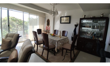 Se vende penthouse de 178 M2 en 700 mill en La Mesa Cund, COL.