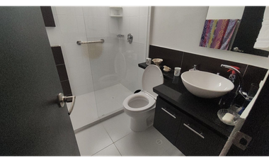 Se vende penthouse de 178 M2 en 700 mill en La Mesa Cund, COL.