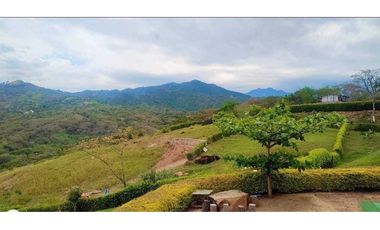 Venta de lote de 165 mill de 1700 en La Mesa Cund Colombia.
