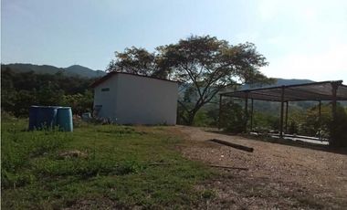Venta de finca de 1 hectárea de 450 mill en Tocaima Cund, COL