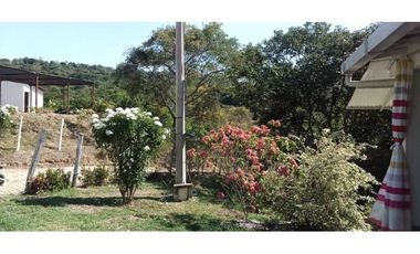 Venta de finca de 1 hectárea de 450 mill en Tocaima Cund, COL