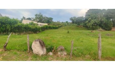 Venta de lote de 2272 M2 en La Mesa CUND, zona de valorización