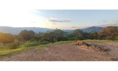 Venta de lote en Condominio de 2100 M2 en 210 mill en La Mesa Cund.