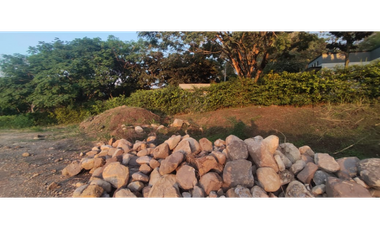 Venta de lote en Condominio de 2100 M2 en 210 mill en La Mesa Cund.