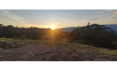 Venta de lote en Condominio de 2100 M2 en 210 mill en La Mesa Cund.