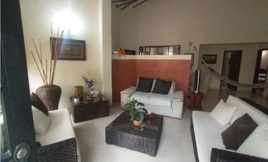 Se vende casa campestre de 280 M2 en 650 mill en La Mesa Cund, COL.