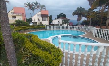 Se vende casa campestre de 280 M2 en 650 mill en La Mesa Cund, COL.