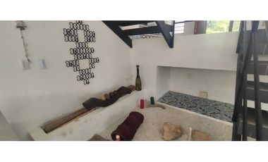 Casa campestre de 2550 M2 en 600 mill en La Mesa Cund COL