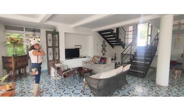 Casa campestre de 2550 M2 en 600 mill en La Mesa Cund COL