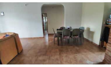 Venta de casalote de 1650 M2 en 680 mill en La Mesa Cund