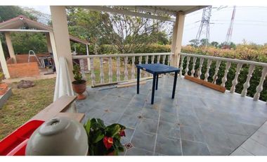 Venta de casalote de 1650 M2 en 680 mill en La Mesa Cund