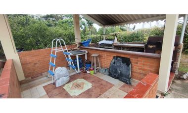 Venta de casalote de 1650 M2 en 680 mill en La Mesa Cund