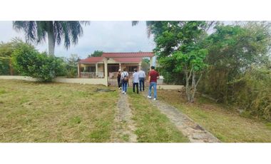 Venta de casalote de 1650 M2 en 680 mill en La Mesa Cund