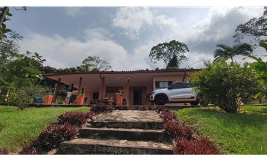 Se vende finca de 5200 M2 en 679 mill en La Mesa Cund, COL