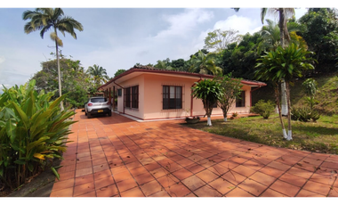 Se vende finca de 5200 M2 en 679 mill en La Mesa Cund, COL