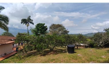 Se vende finca de 5200 M2 en 679 mill en La Mesa Cund, COL