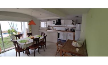 Venta casa campestre urbana de 250 M2 en 699 mill en La Mesa Cund