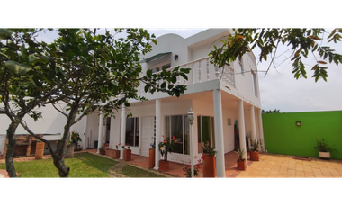 Venta casa campestre urbana de 250 M2 en 699 mill en La Mesa Cund