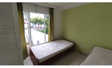 Venta casa campestre urbana de 250 M2 en 699 mill en La Mesa Cund