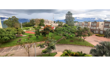 Apartamento de 87 M2 en 370 mill en La Mesa Cund, COL linda vista.