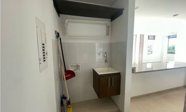 Apartamento de 87 M2 en 370 mill en La Mesa Cund, COL linda vista.