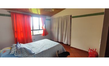 Venta de casalote de 543 M2 en 450 mill en La Mesa Cund, COL