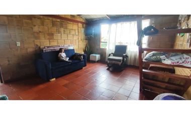 Venta de casalote de 543 M2 en 450 mill en La Mesa Cund, COL