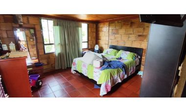 Venta de casalote de 543 M2 en 450 mill en La Mesa Cund, COL