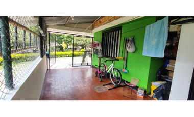 Venta de casalote de 543 M2 en 450 mill en La Mesa Cund, COL