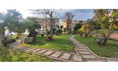 Lindo apartamento de 87 M2 en 420 mill en La Mesa Cund, con vista