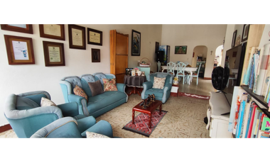 venta de casa urbana de 168 M2 en La Mesa, Cund, muy central