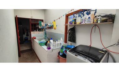 venta de casa urbana de 168 M2 en La Mesa, Cund, muy central