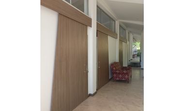 Venta de casa campestre de 2500 m2 en La Mesa Cund.