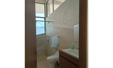 Venta de casa campestre de 2500 m2 en La Mesa Cund.