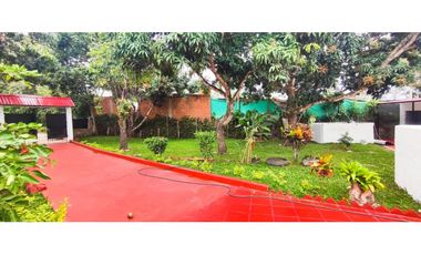 Venta de casa campestre de 800 M2 en La Mesa Cund, semi urbana.