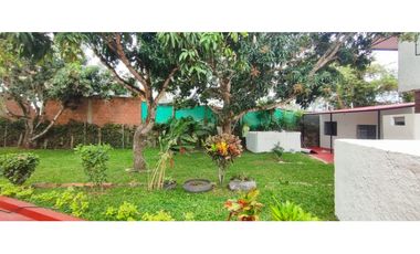 Venta de casa campestre de 800 M2 en La Mesa Cund, semi urbana.