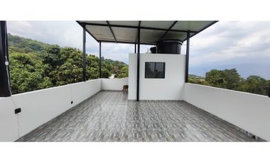 Venta de casa campestre de 800 M2 en La Mesa Cund, semi urbana.