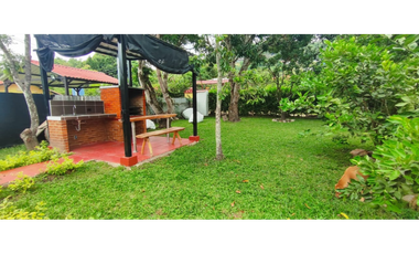 Venta de casa campestre de 800 M2 en La Mesa Cund, semi urbana.