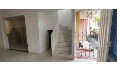 Venta de casa urbana de 130 M2 aprox en 210 mill en La Mesa Cund