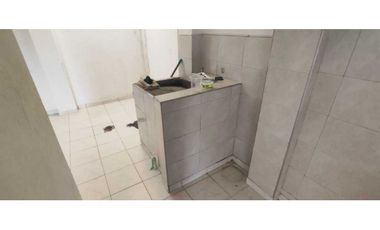 Venta de casa urbana de 130 M2 aprox en 210 mill en La Mesa Cund