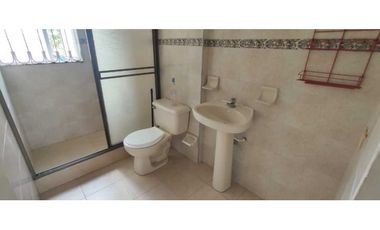 Venta de casa urbana de 130 M2 aprox en 210 mill en La Mesa Cund