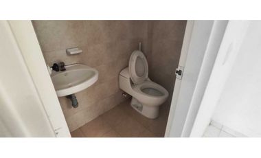 Venta de casa urbana de 130 M2 aprox en 210 mill en La Mesa Cund