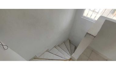 Venta de casa urbana de 130 M2 aprox en 210 mill en La Mesa Cund