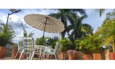 Casaquinta con piscina, 6500 M2 en 1399 mill en La Mesa CUND