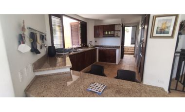 Casaquinta con piscina, 6500 M2 en 1399 mill en La Mesa CUND